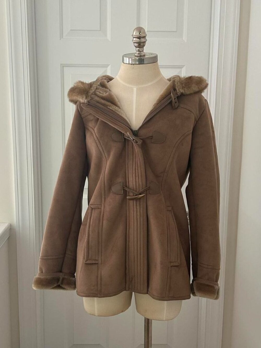 Liz Claiborne brown faux fur lined hooded jacket with pockets